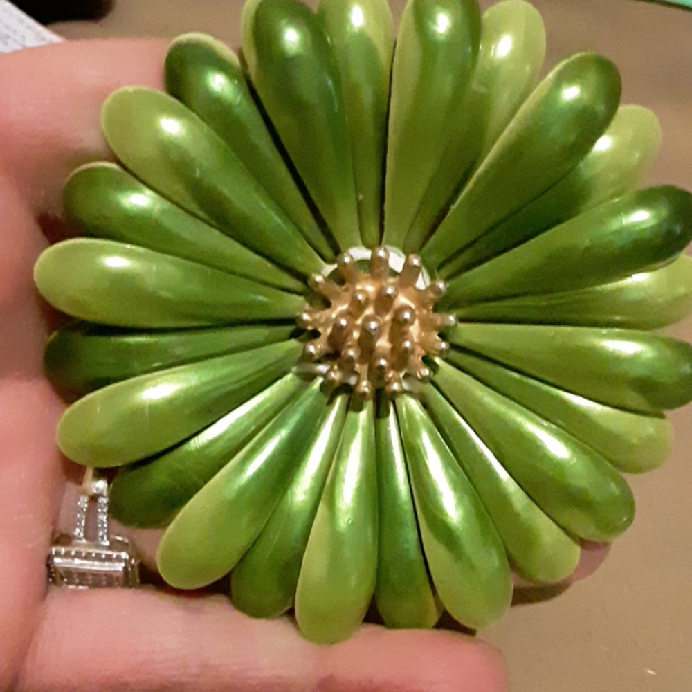 Vintage Enamel Flower Brooch